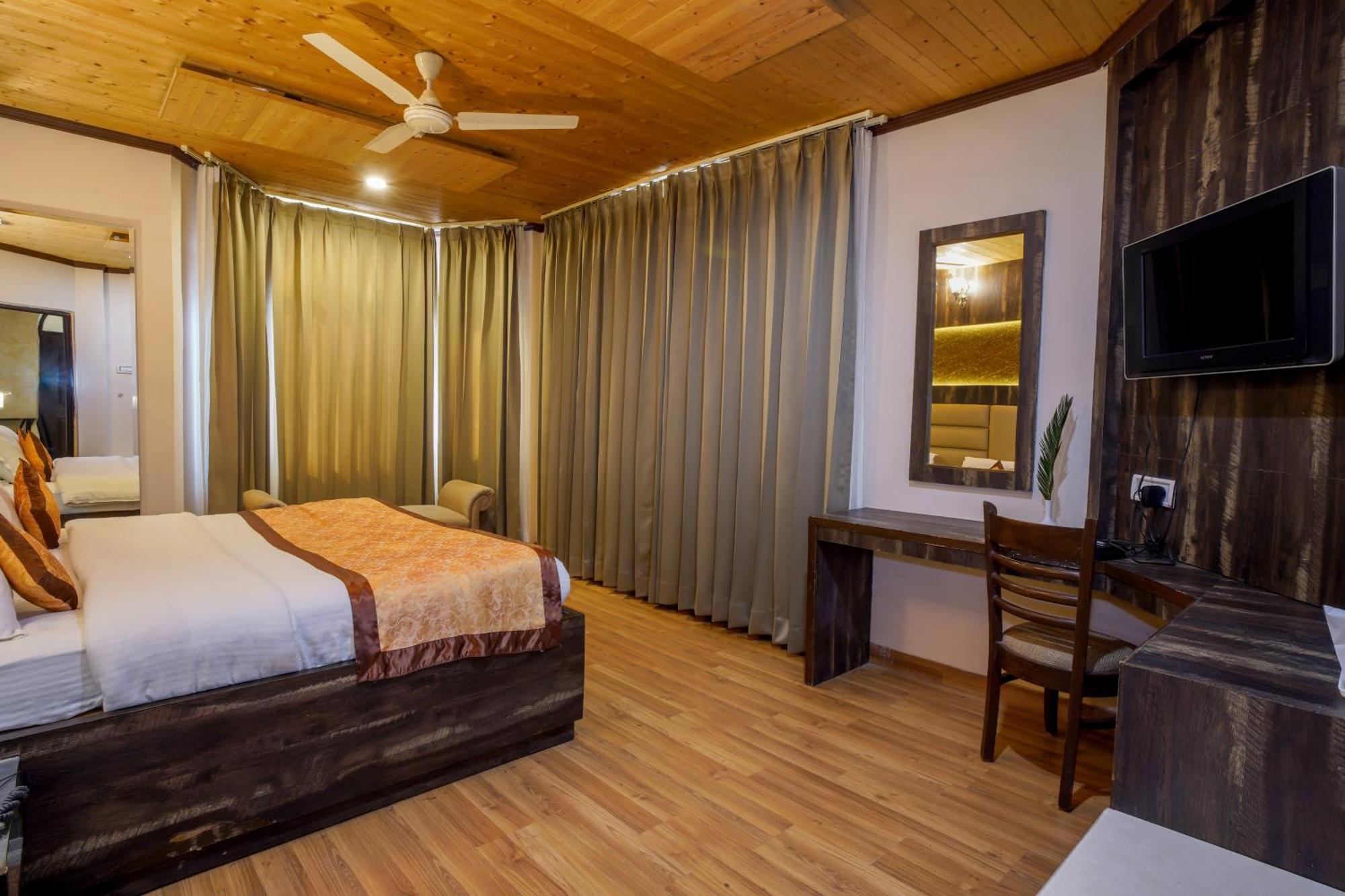Vilasa Lall Ji Resort Dalhousie Exterior photo
