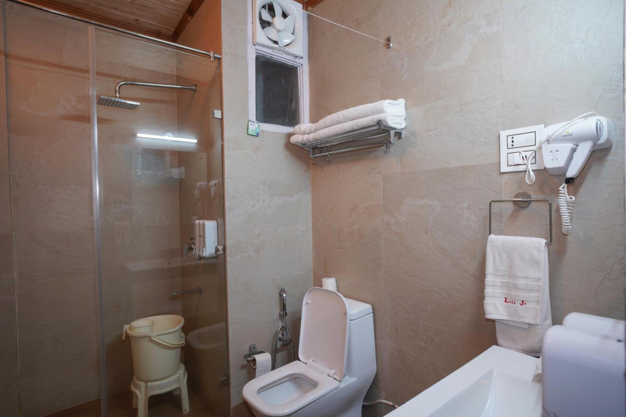 Vilasa Lall Ji Resort Dalhousie Exterior photo